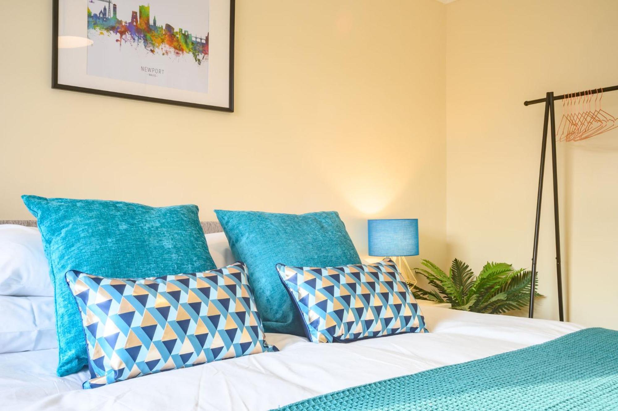 Merriotts Court - Parking - Wifi * Newport (Gwent)